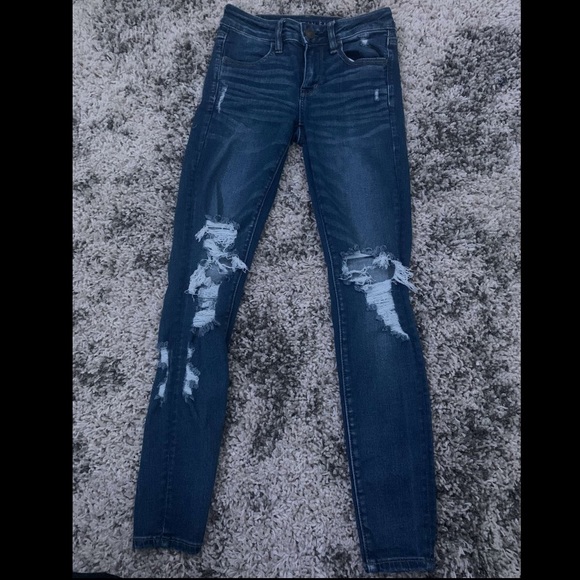 Low rise American Eagle jeans - Picture 2 of 2